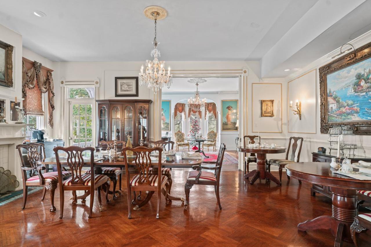 Bed and Breakfast Amethyst Garden Savannah Esterno foto