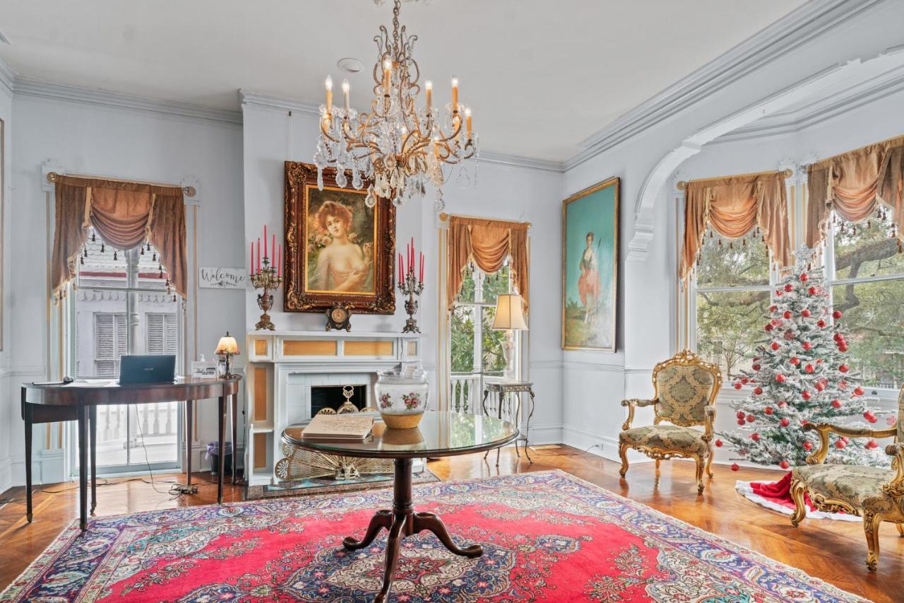 Bed and Breakfast Amethyst Garden Savannah Esterno foto