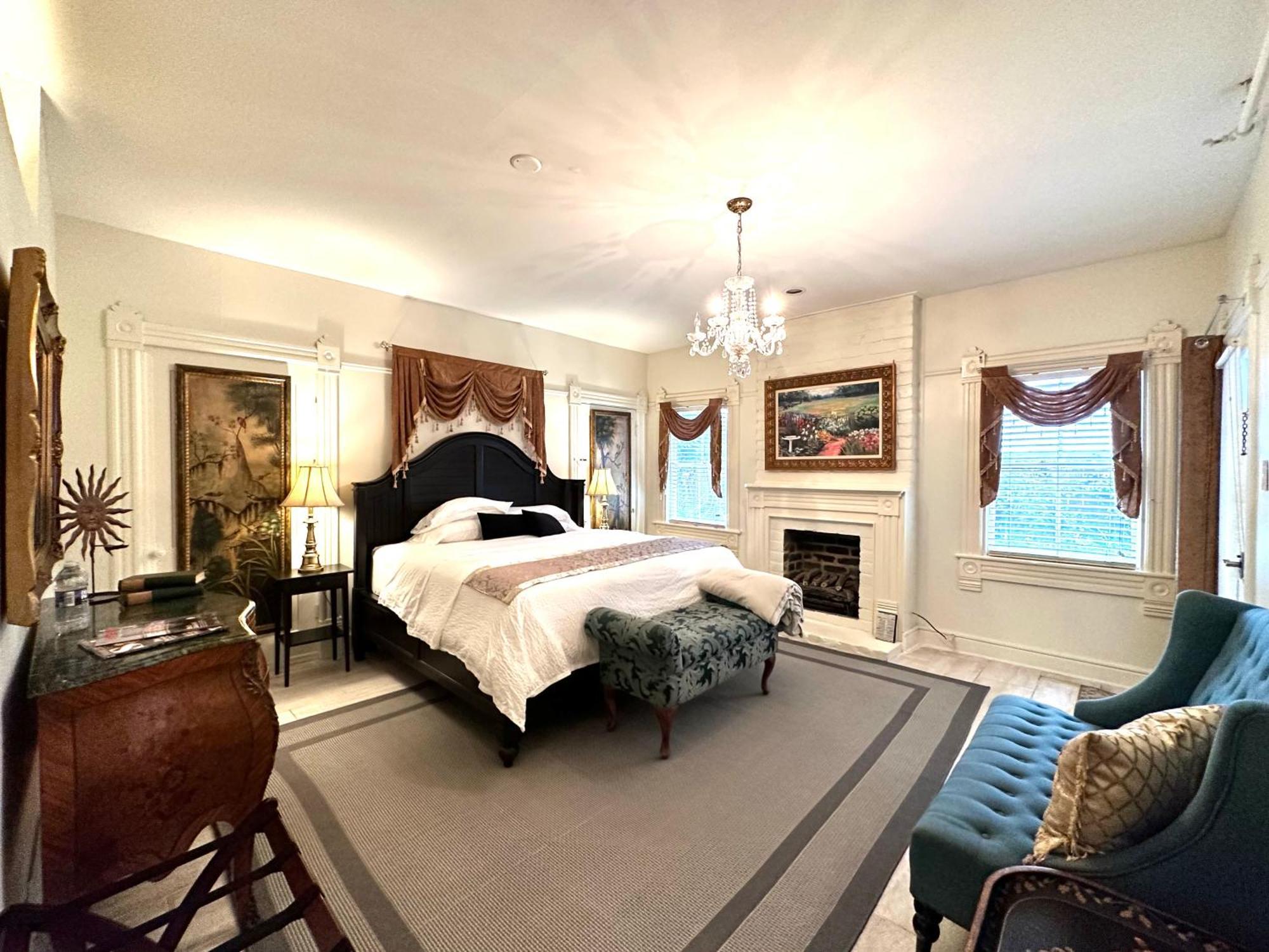 Bed and Breakfast Amethyst Garden Savannah Esterno foto